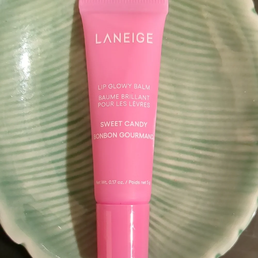 Lip Glowy Balm